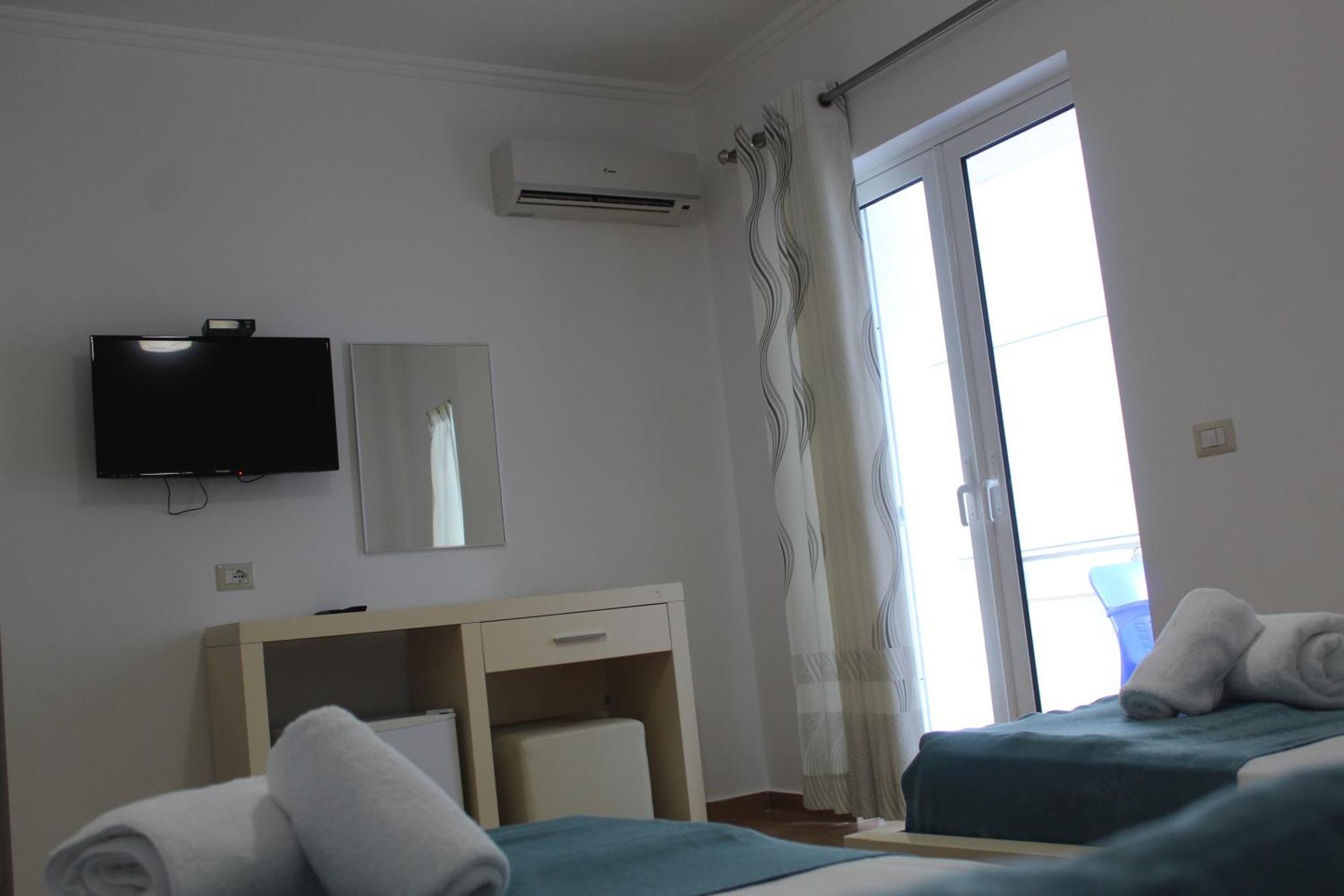 Hotel Agel Sarandë 外观 照片
