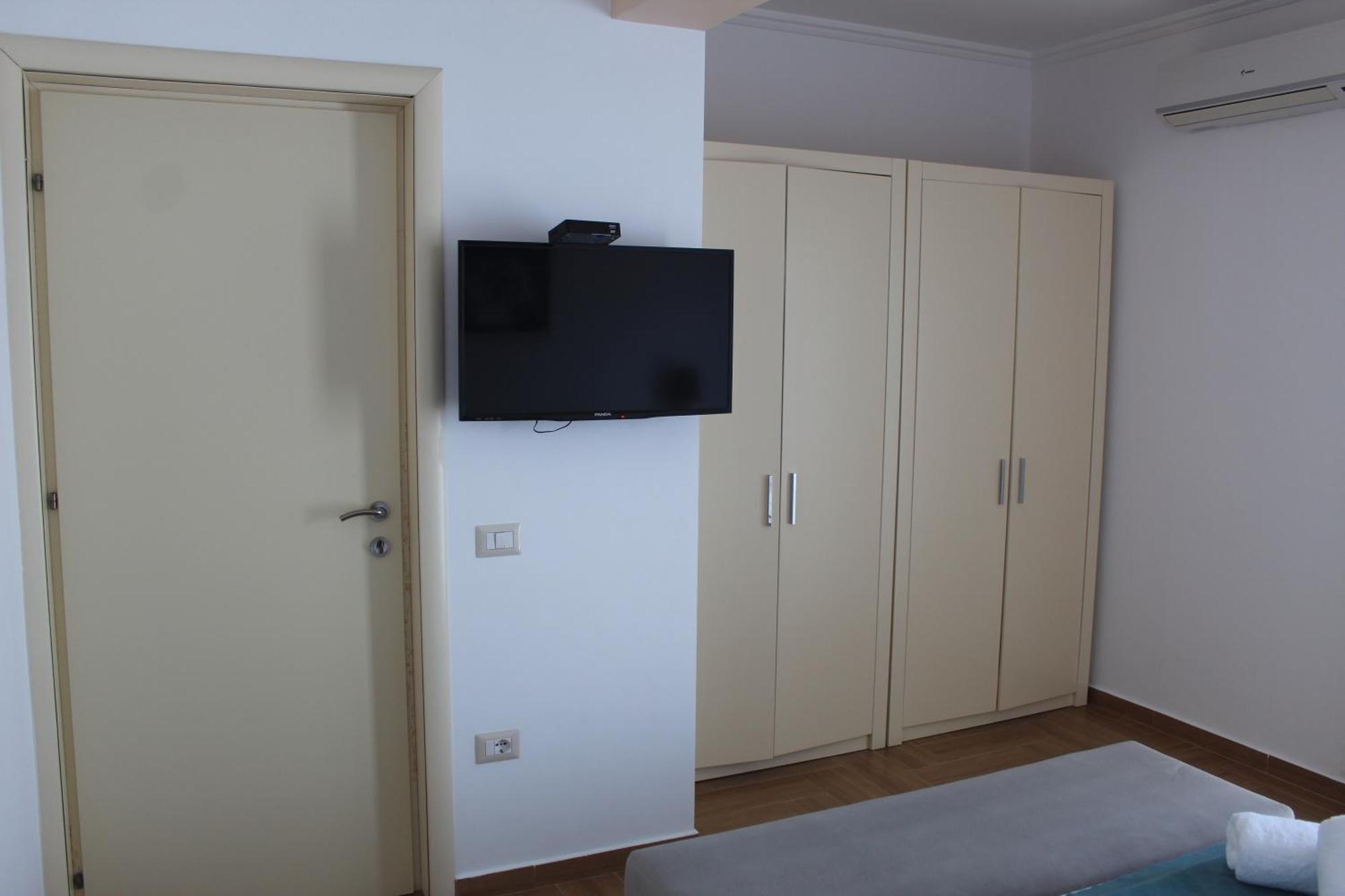 Hotel Agel Sarandë 外观 照片