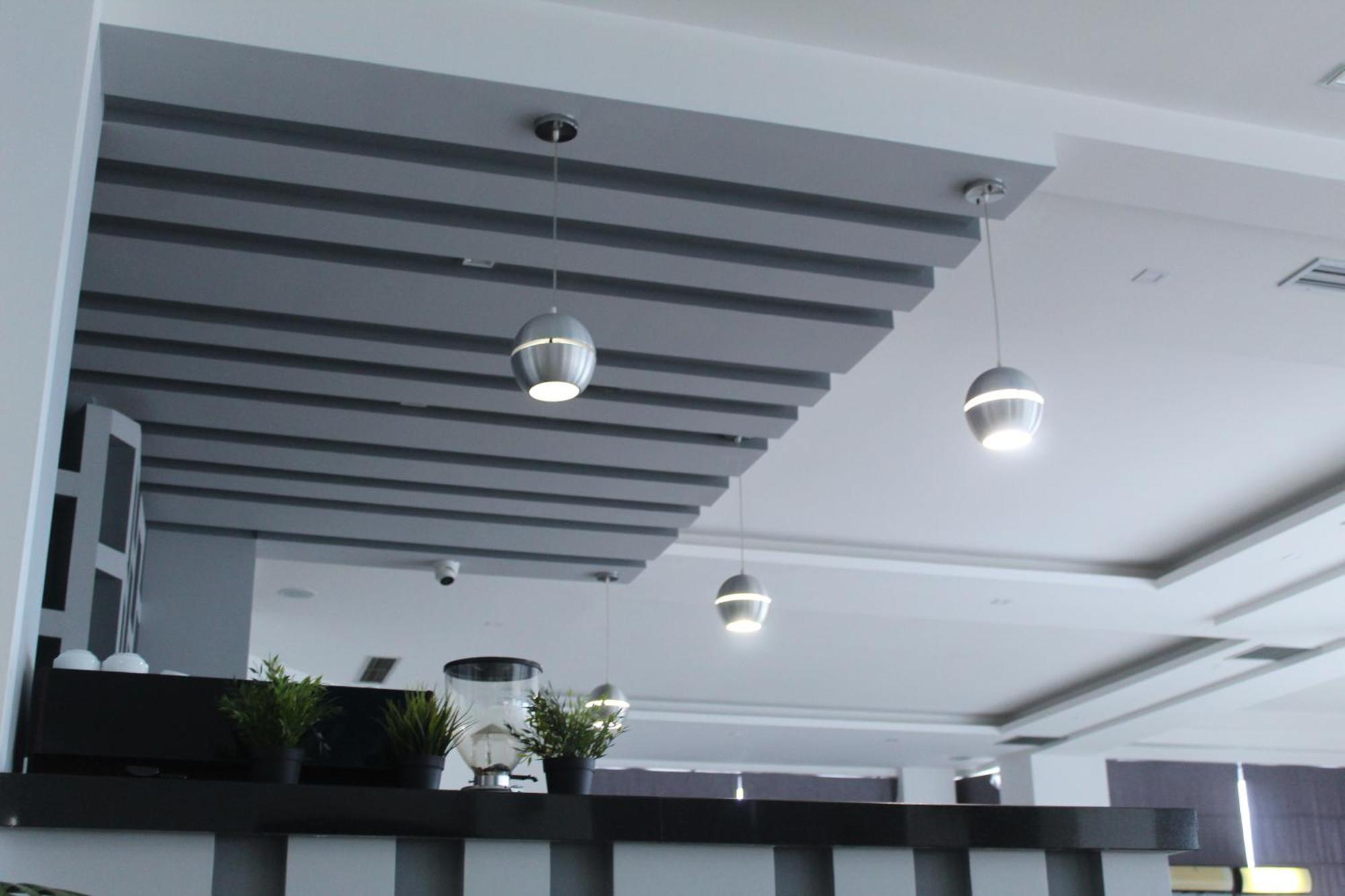 Hotel Agel Sarandë 外观 照片