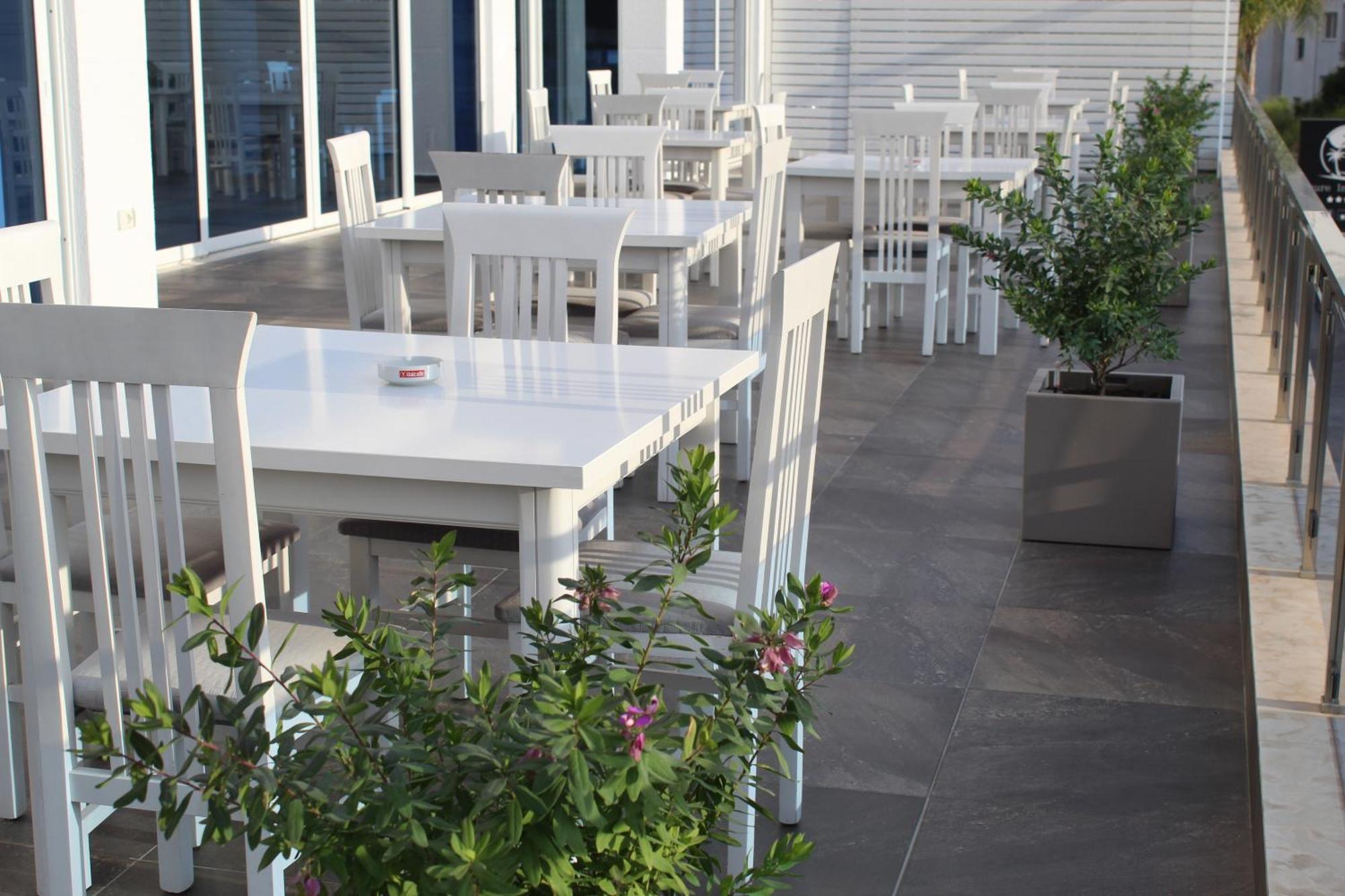 Hotel Agel Sarandë 外观 照片