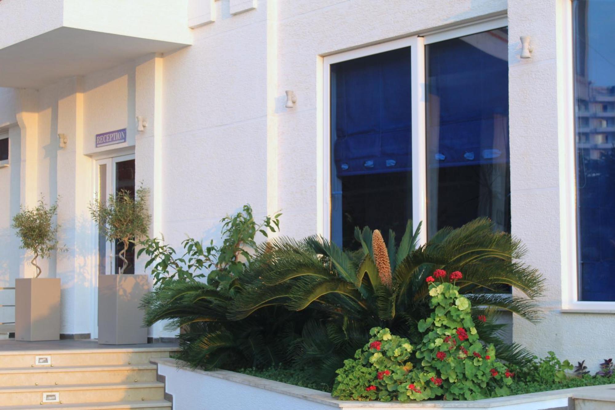 Hotel Agel Sarandë 外观 照片
