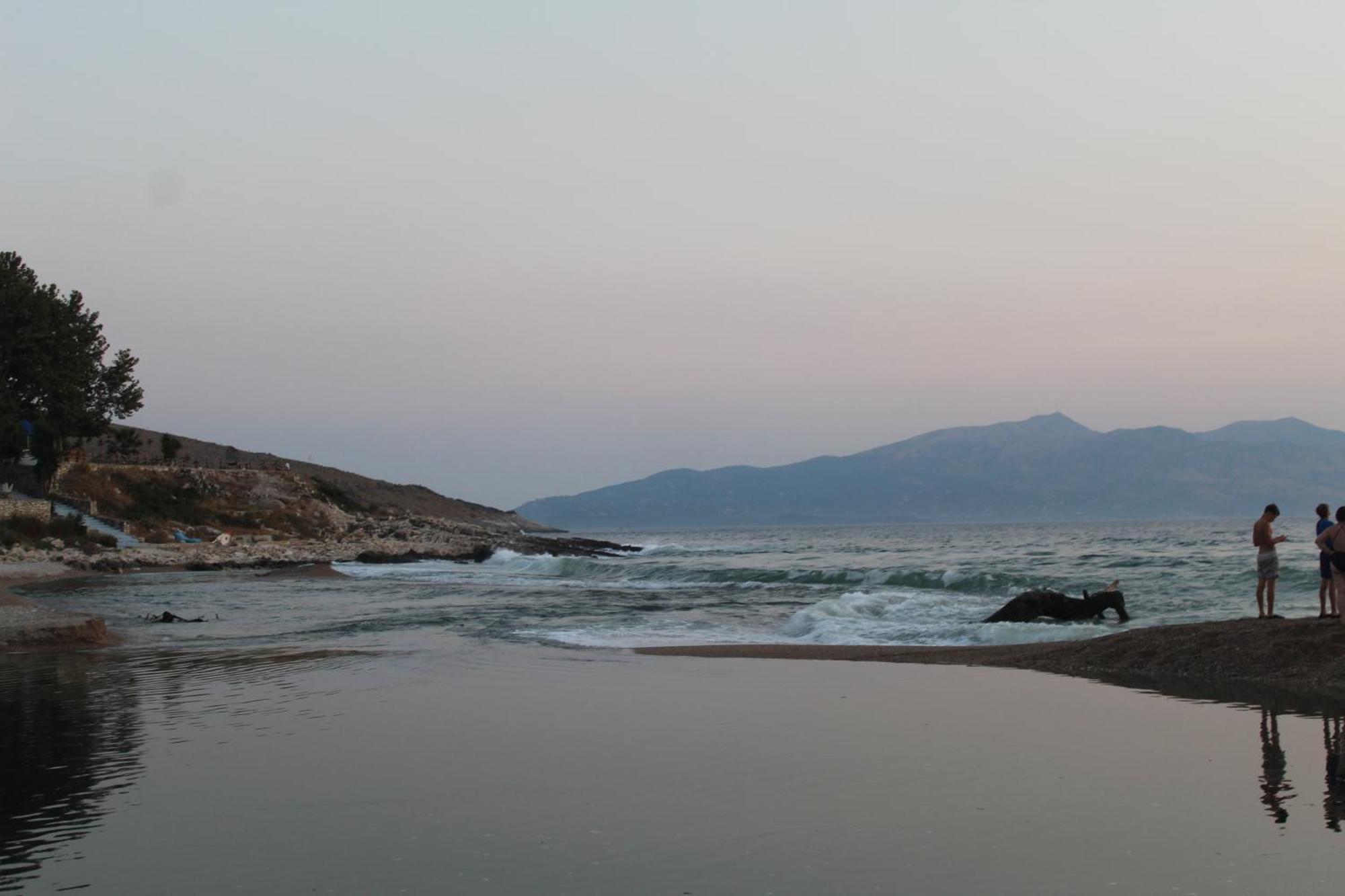 Hotel Agel Sarandë 外观 照片