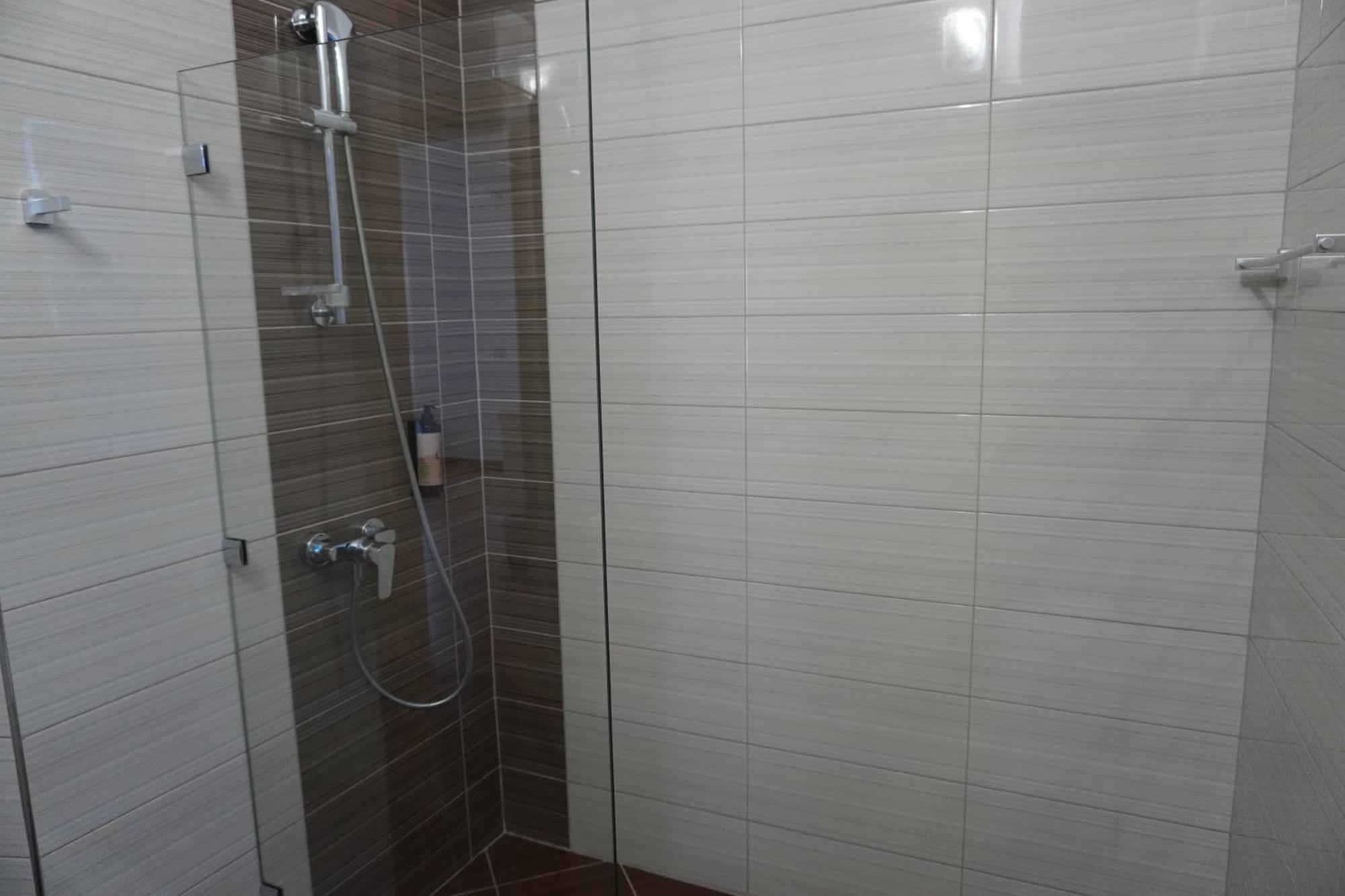 Hotel Agel Sarandë 客房 照片