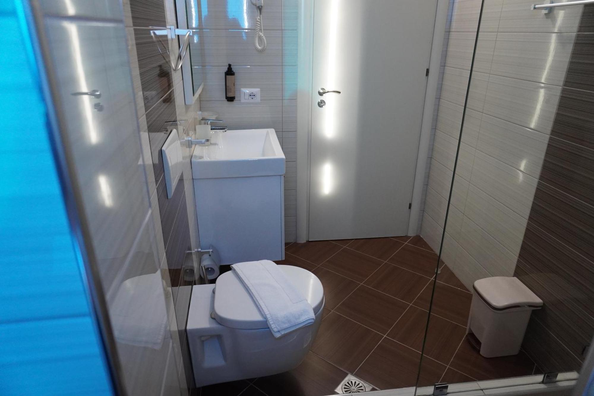 Hotel Agel Sarandë 客房 照片