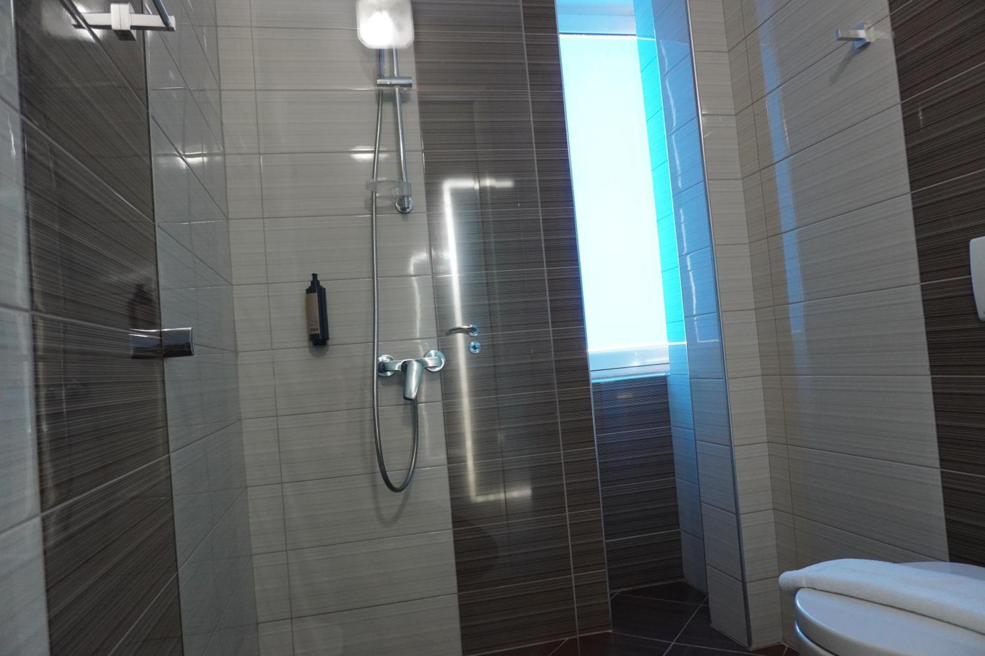 Hotel Agel Sarandë 客房 照片