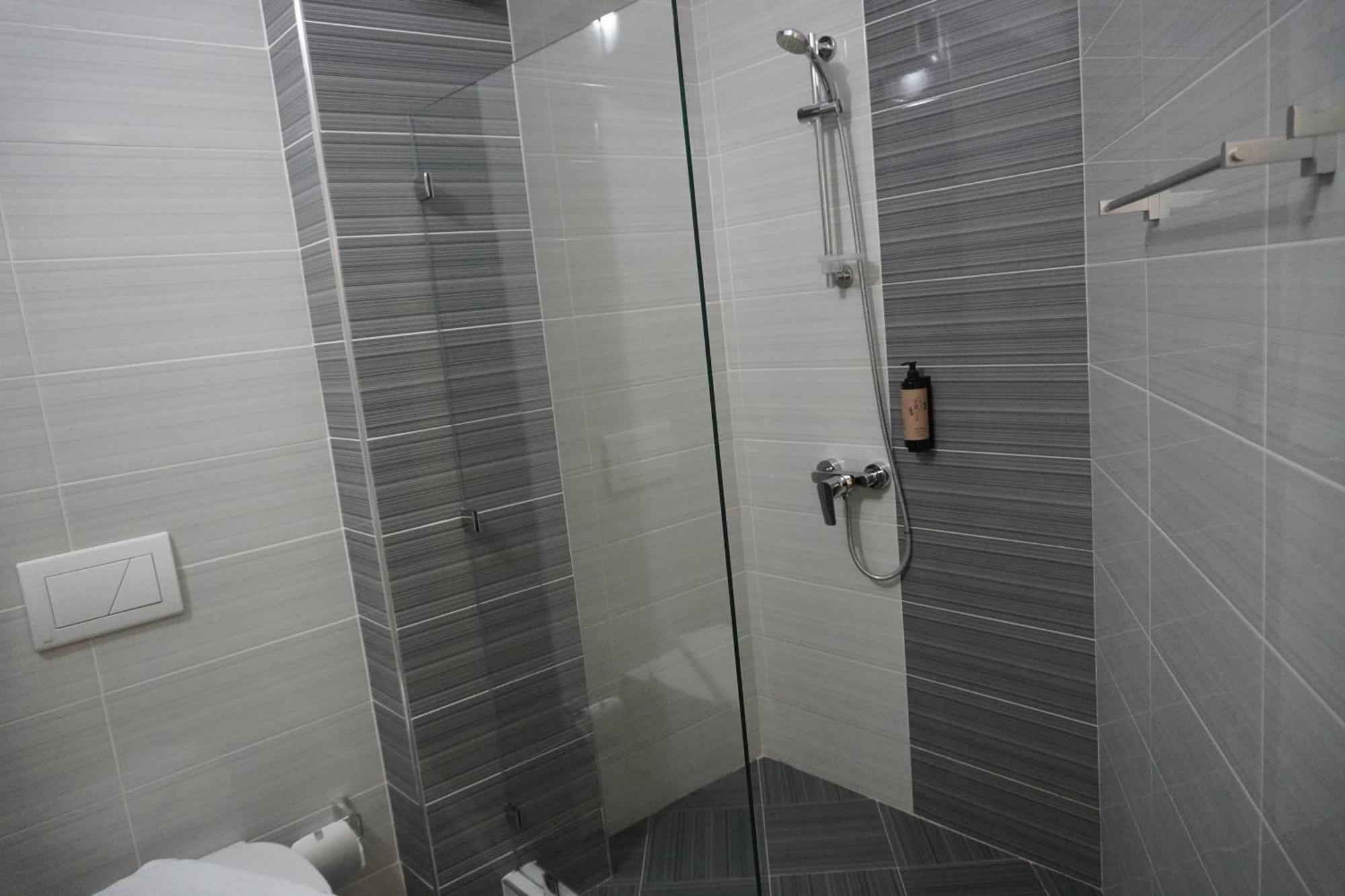 Hotel Agel Sarandë 客房 照片